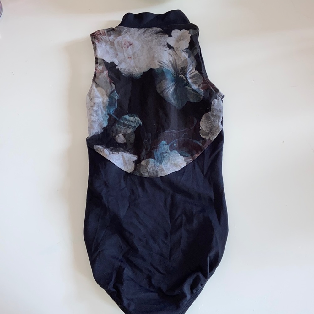 Ainslie wear girls medium floral mesh leotard